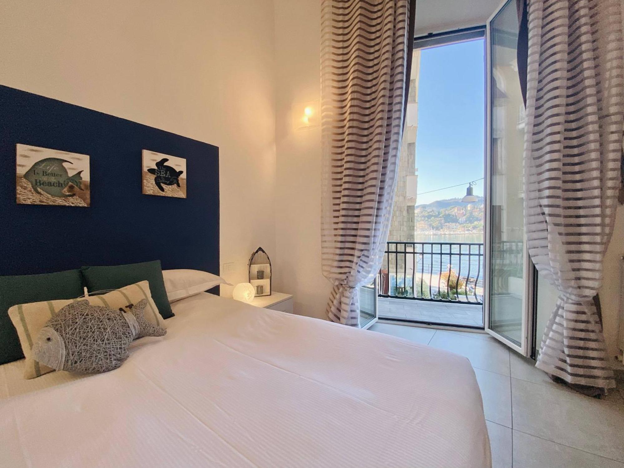 Alla Casa Rosa Al Mare- Centrale A Di Fronte Al Mare- Emozionante- Garage Privato Gratuito A 800 Mt- Aria Condizionata-Wifi Apartment Rapallo Exterior foto